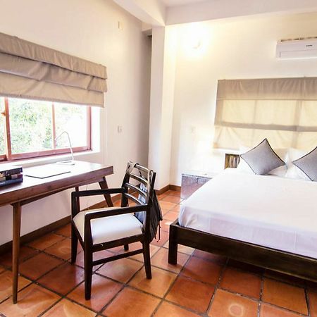 Yk Art House Hotel Пном Пен Екстериор снимка