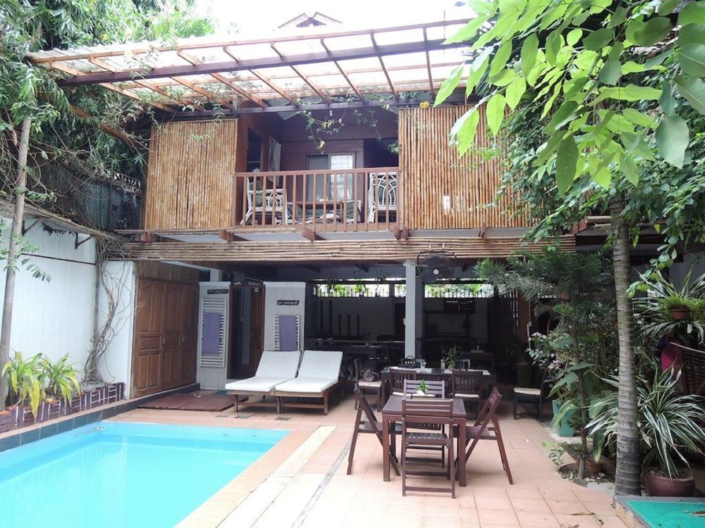 Yk Art House Hotel Пном Пен Екстериор снимка