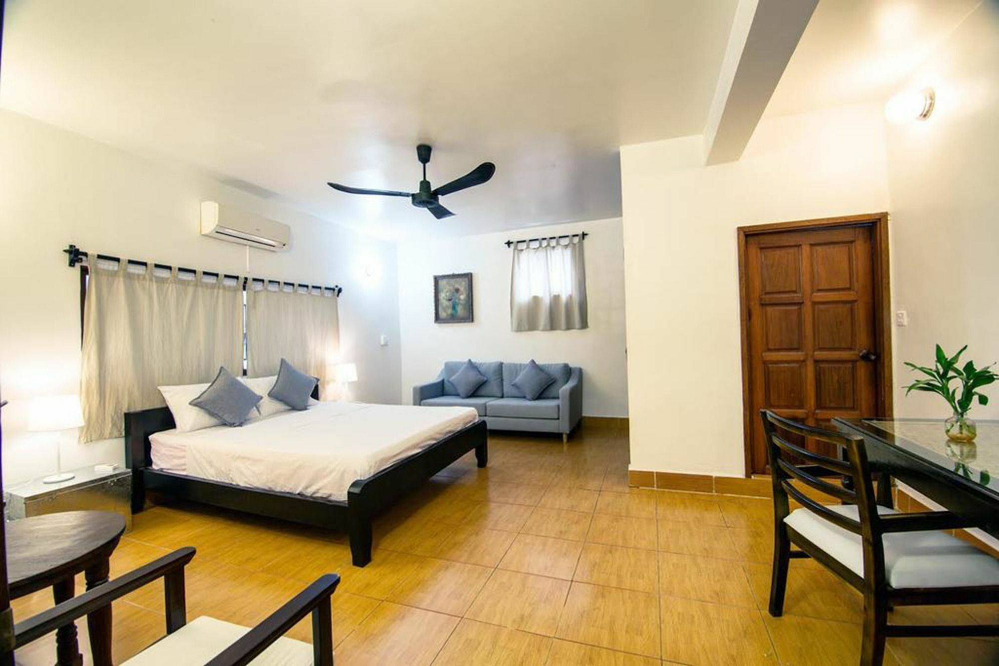 Yk Art House Hotel Пном Пен Екстериор снимка